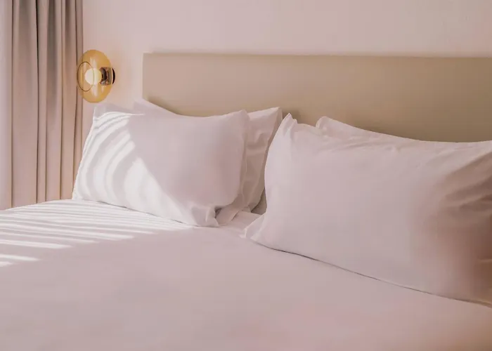 Отель Ben Affiliated By Melia